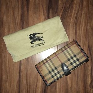 Burberry wallet